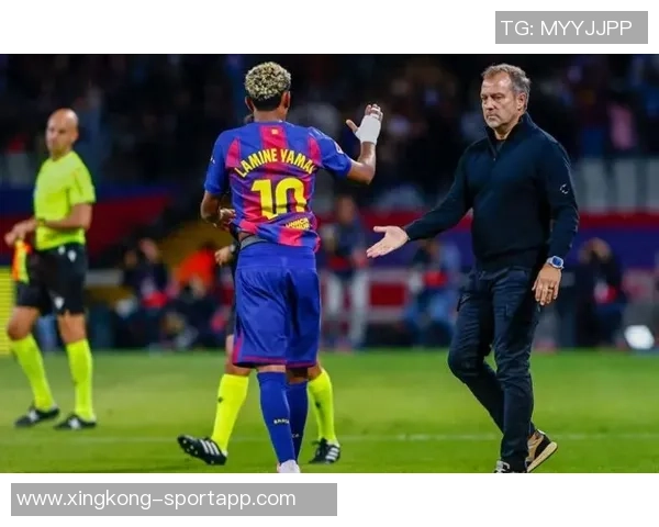 弗里克调整战术让亚马尔中路支援以减轻球队负担